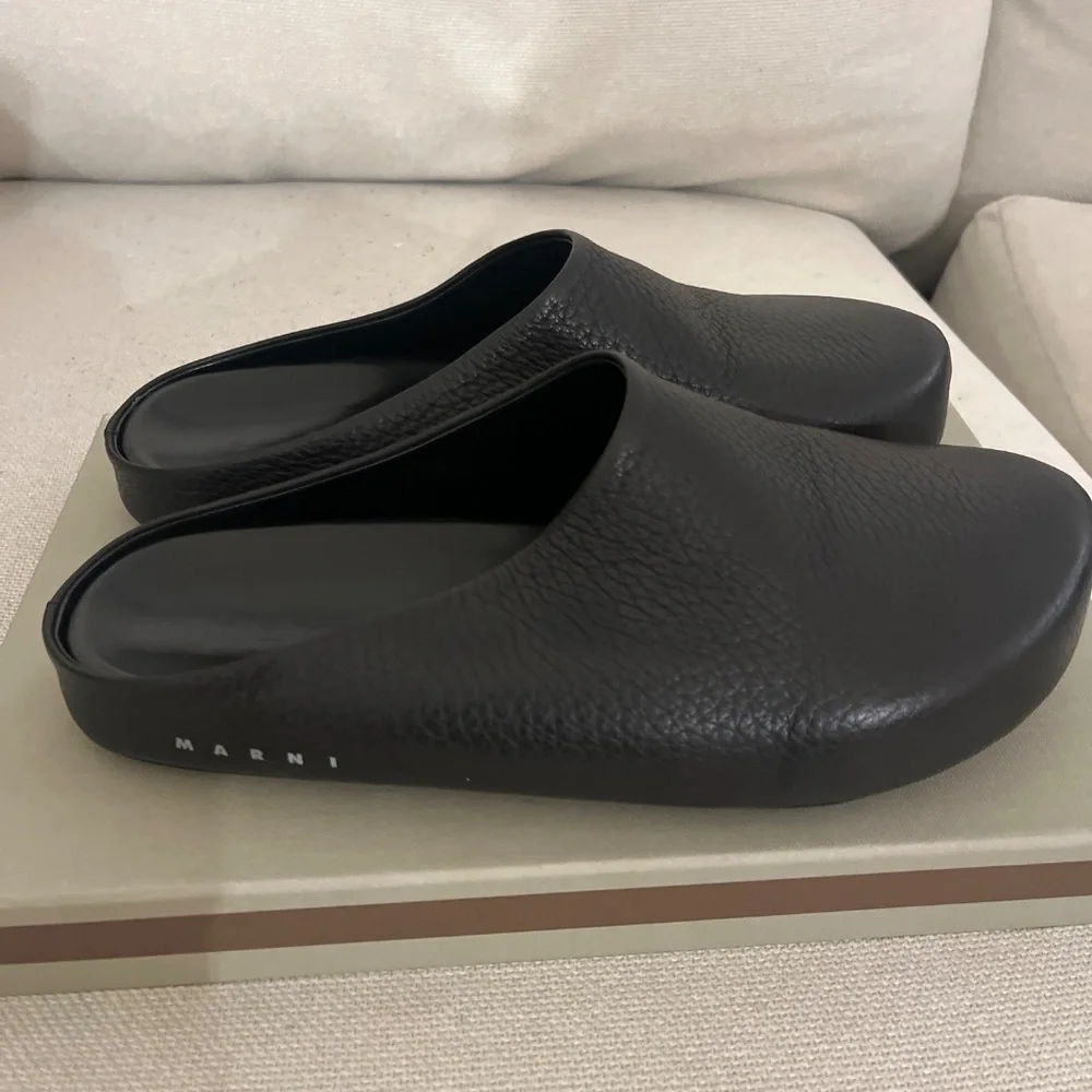 Marni Men’s Black Leather Fussbett Sabot - Size 11